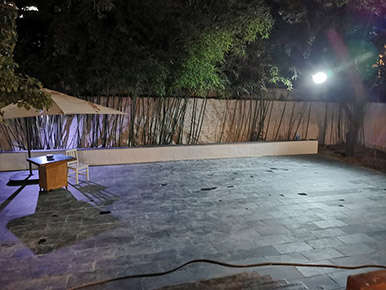 Gardens, courtyards Lighting