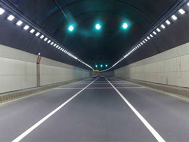 Tunnel lighting